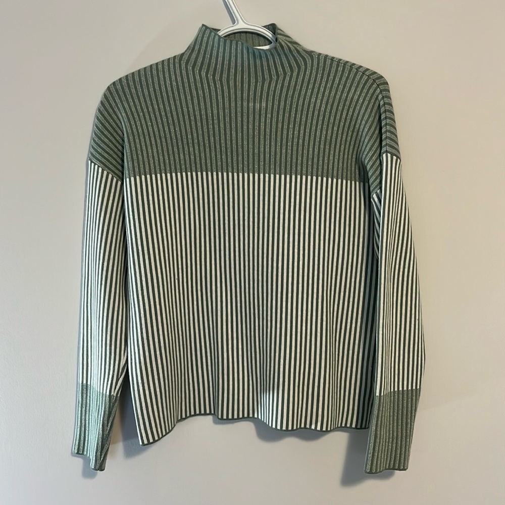 Rachel Zoe Women’s fitted Turtleneck